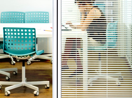  [CRT] Sala Blue (8 pax) Reservas SUPERIOR a 4 horas- Espacio CREATIVEIDEA